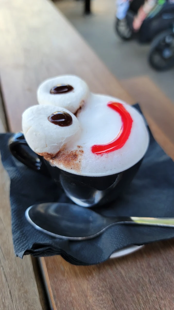 Highlights, Di Pietro’s - Cafe
