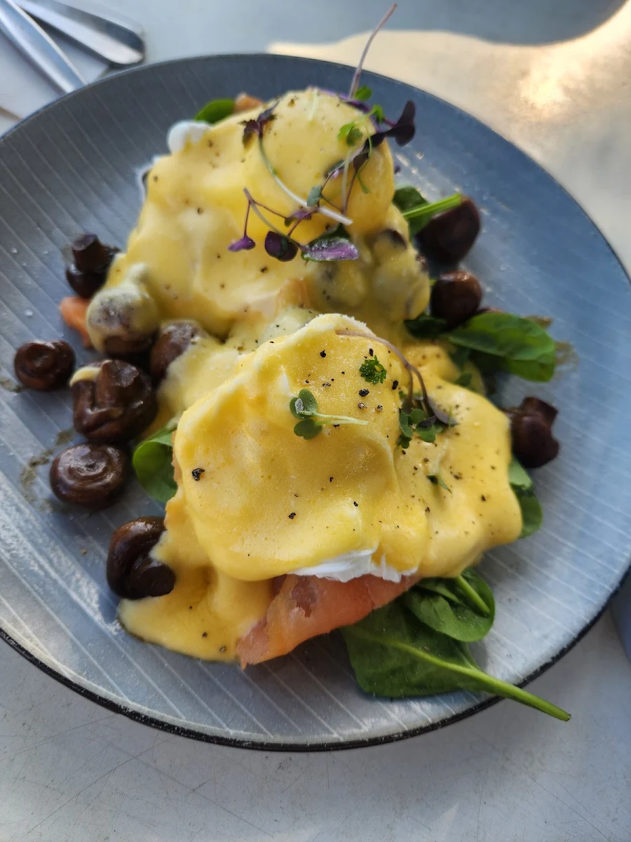 Eggs Benedict, The Point at Avoca Beach