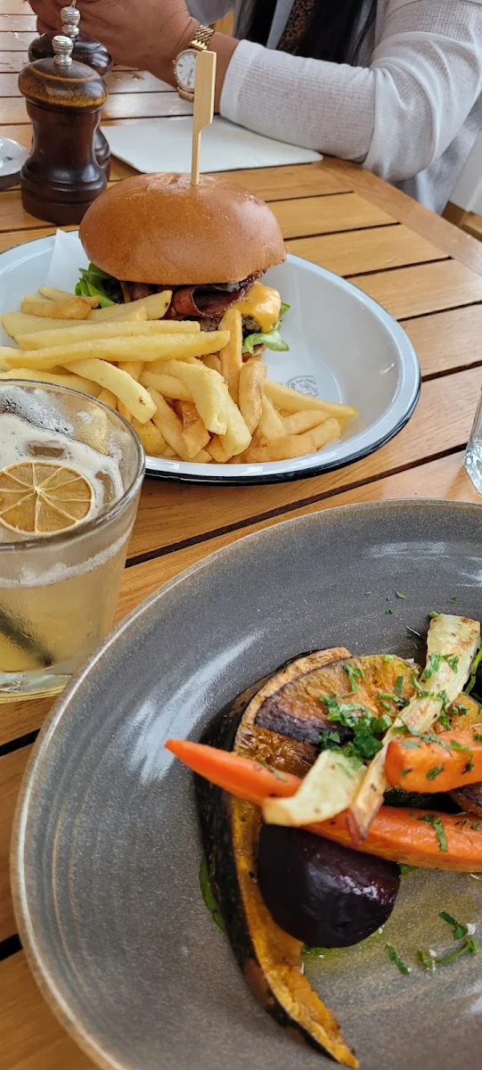 Lemon Lime, Portsea Hotel
