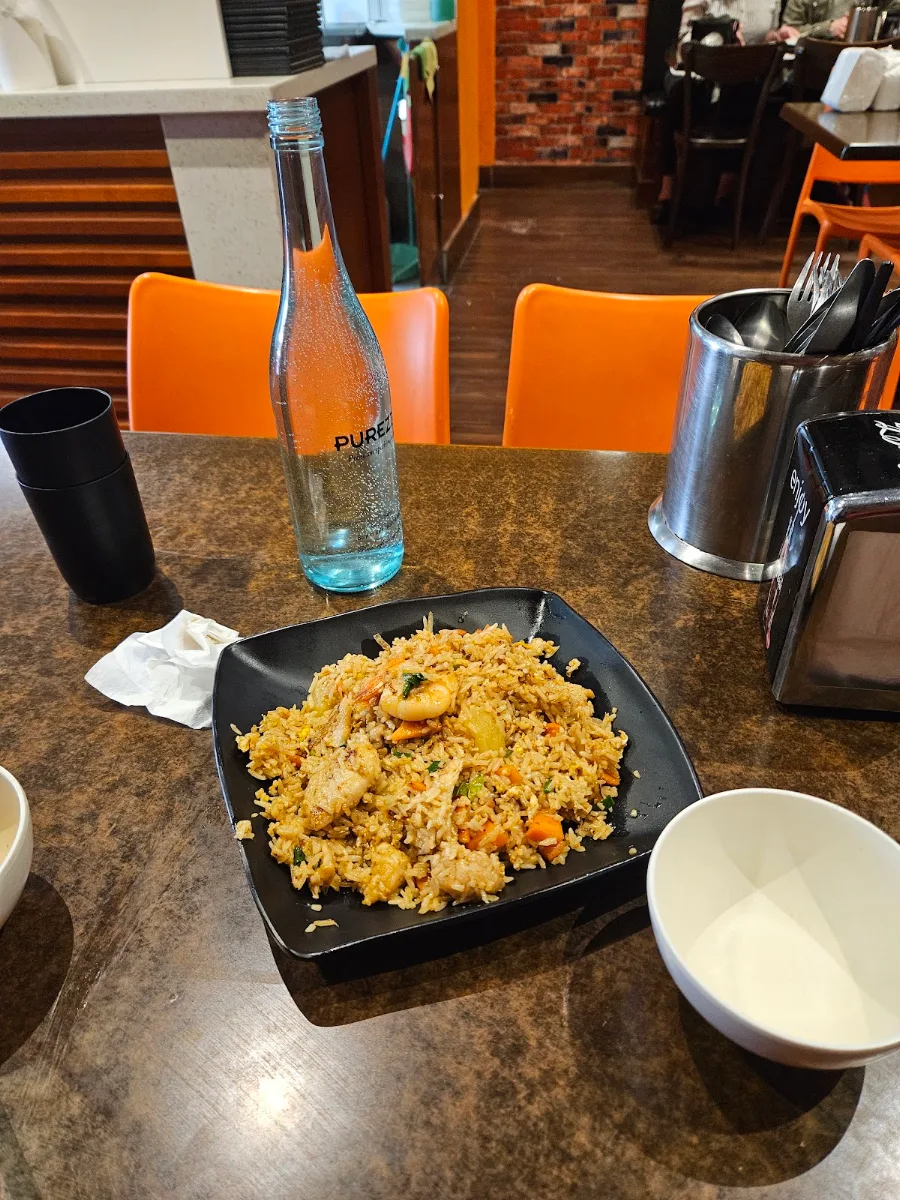Pineapple Fried Rice with Chicken Prawns & Curry Sauce