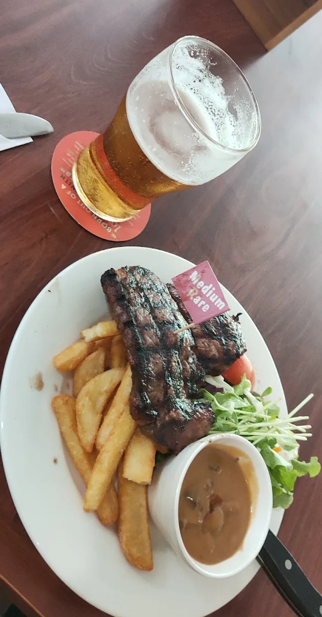 Lunch Special 200g Rump Steak, Stafford Tavern