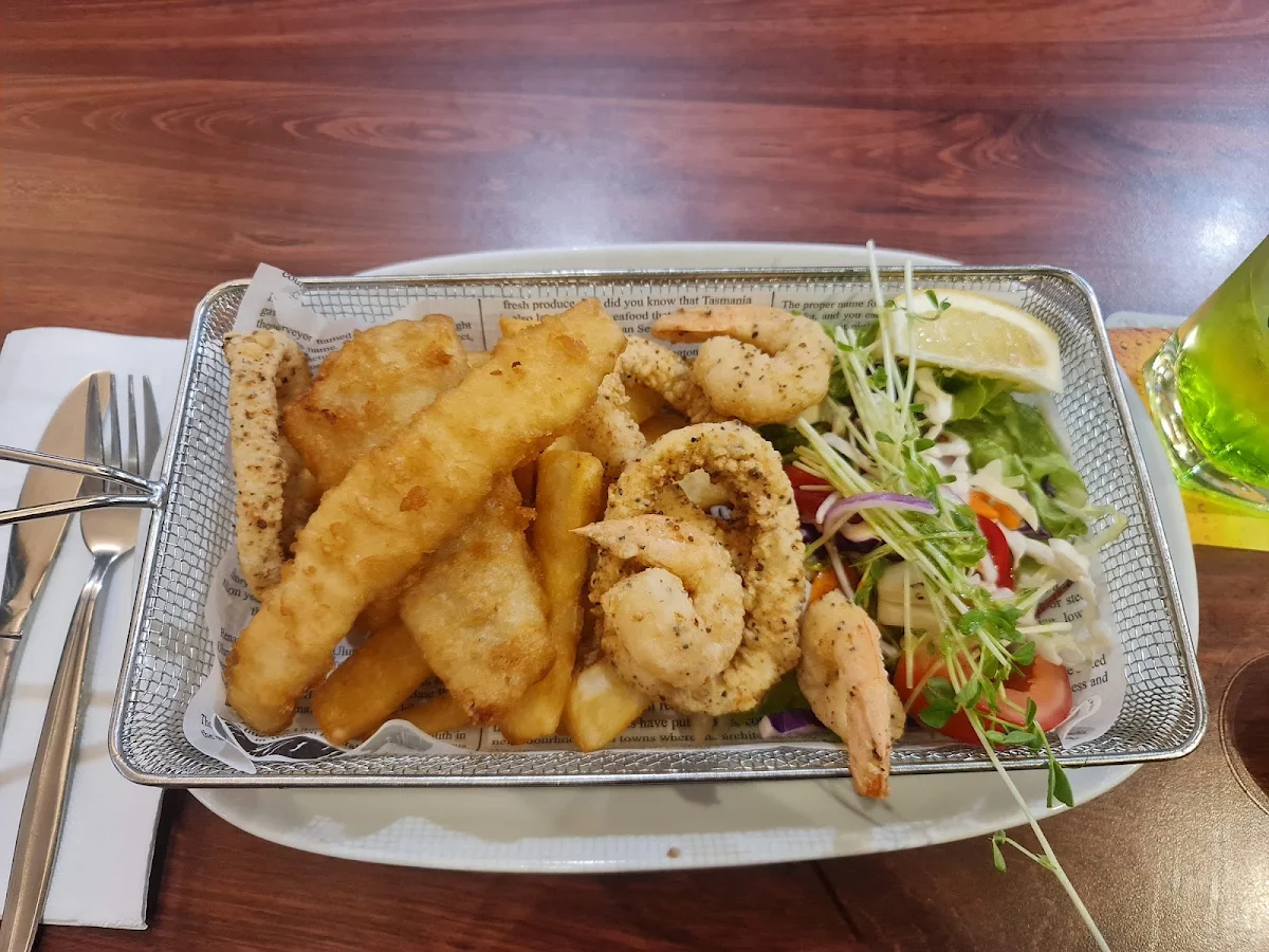 Seafood Basket, Stafford Tavern