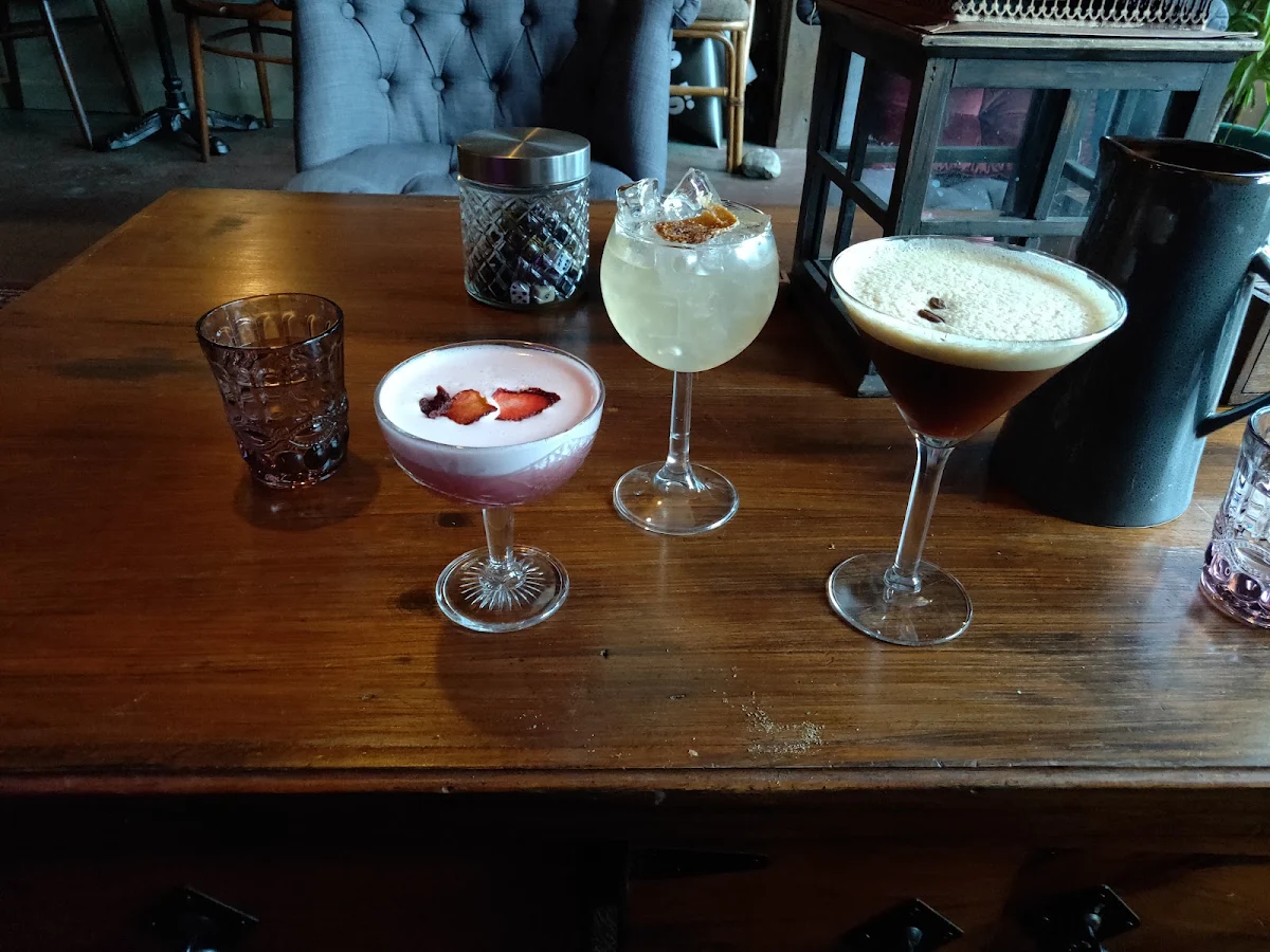 Highlights, 12 Bar Belgrave