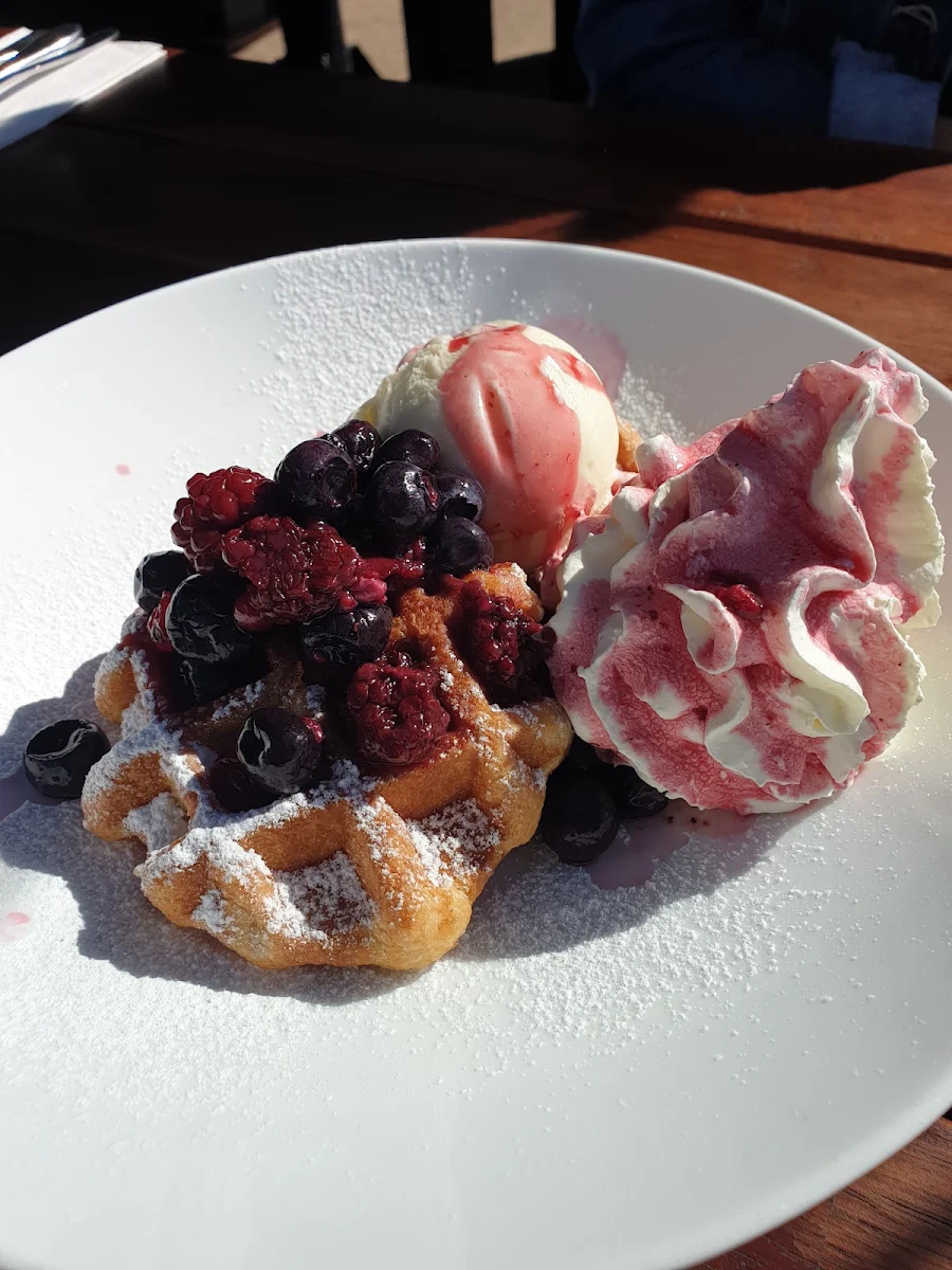 Waffles, Robbie Brown's