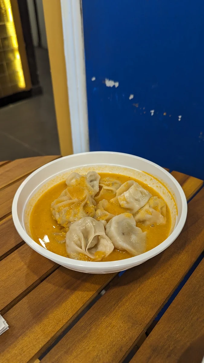 Jhol Momo, The Himalaya Bites