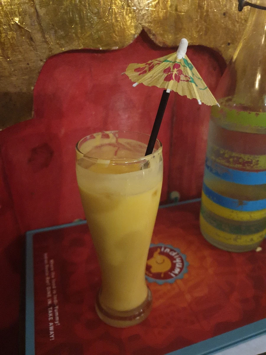 Mango Lassi, Indiyum Restaurant