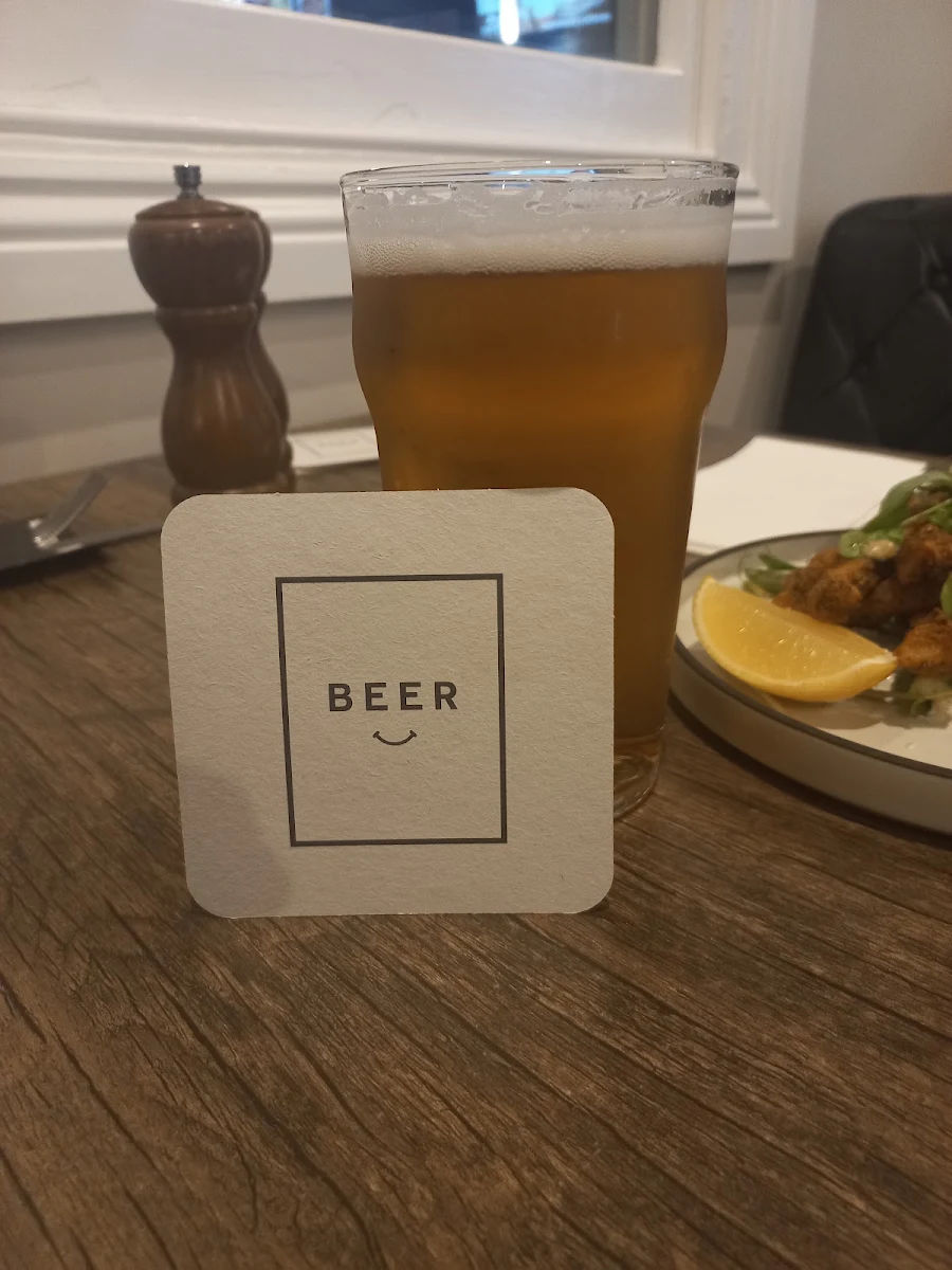 Carlton Draught, Holbrook Hotel