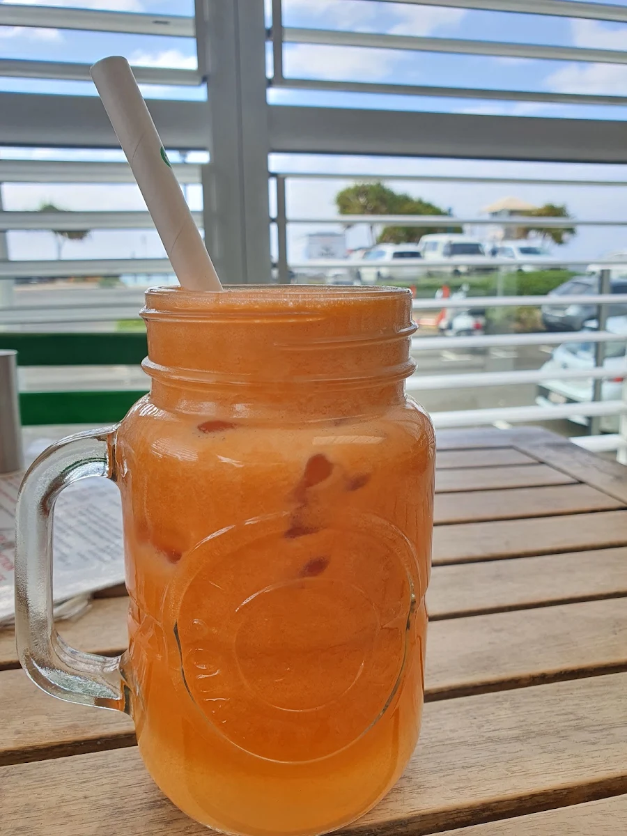 Ginger Juice, Beach Street Deli