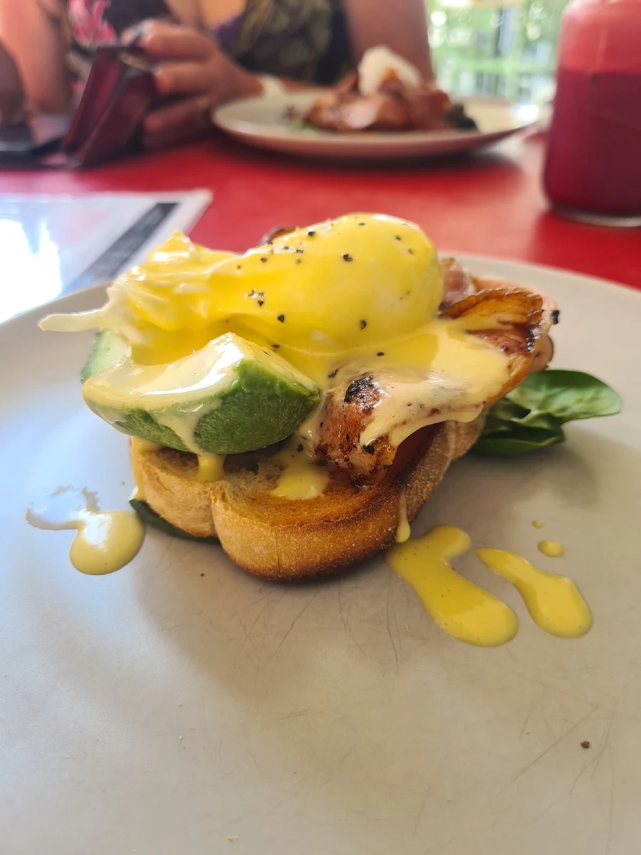 Highlights, Beach Street Deli