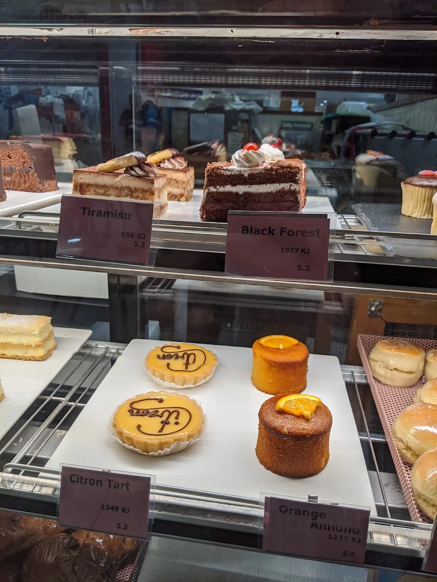 Cakes, Caffe Cherry Beans