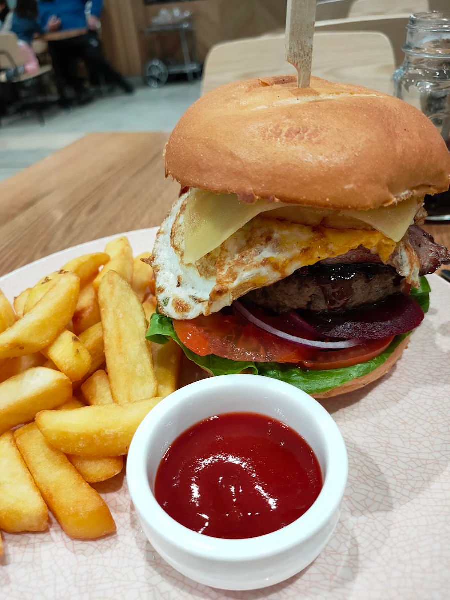 Hamburger, Caffe Cherry Beans