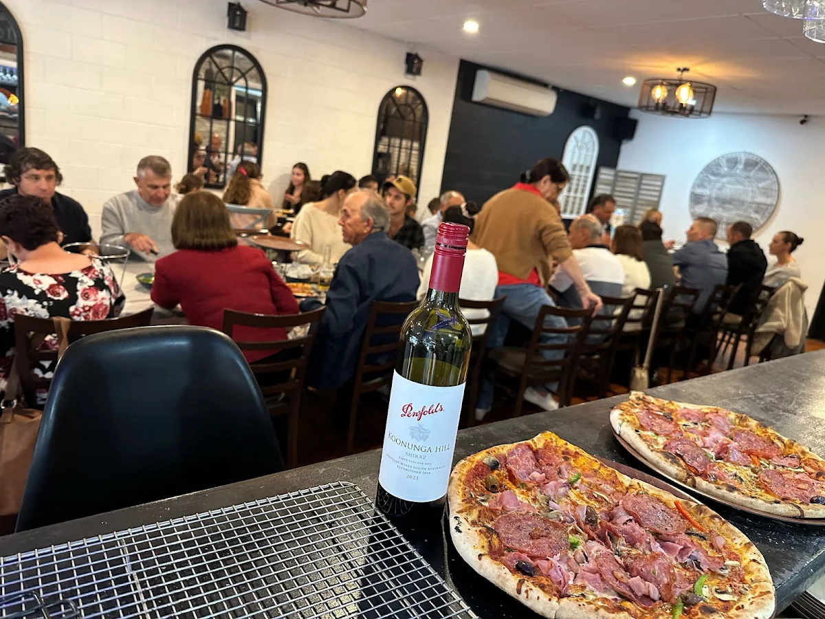 Highlights, Fontina Woodfire Pizzeria