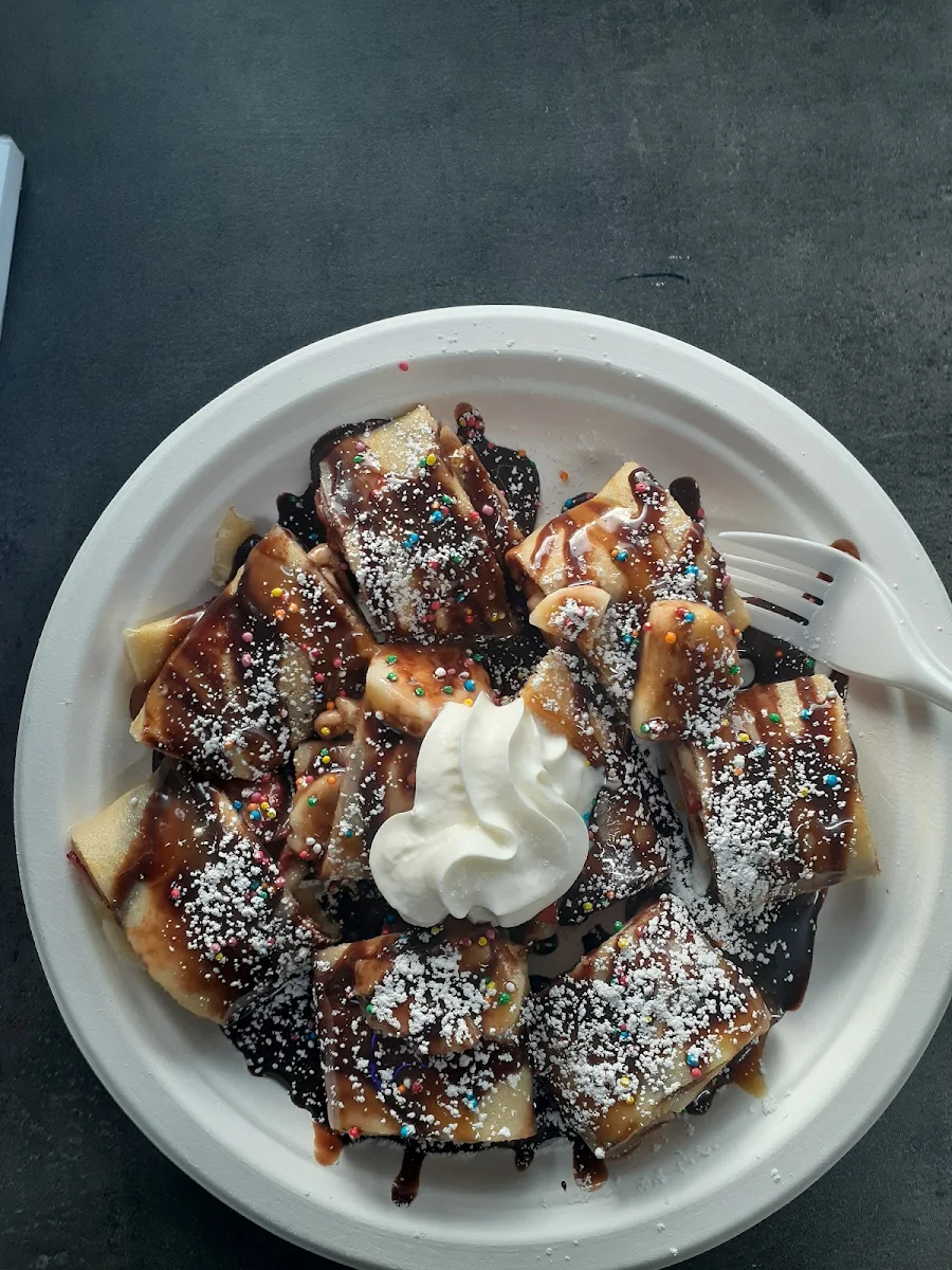 Highlights, Magic Bites Crepes Acai