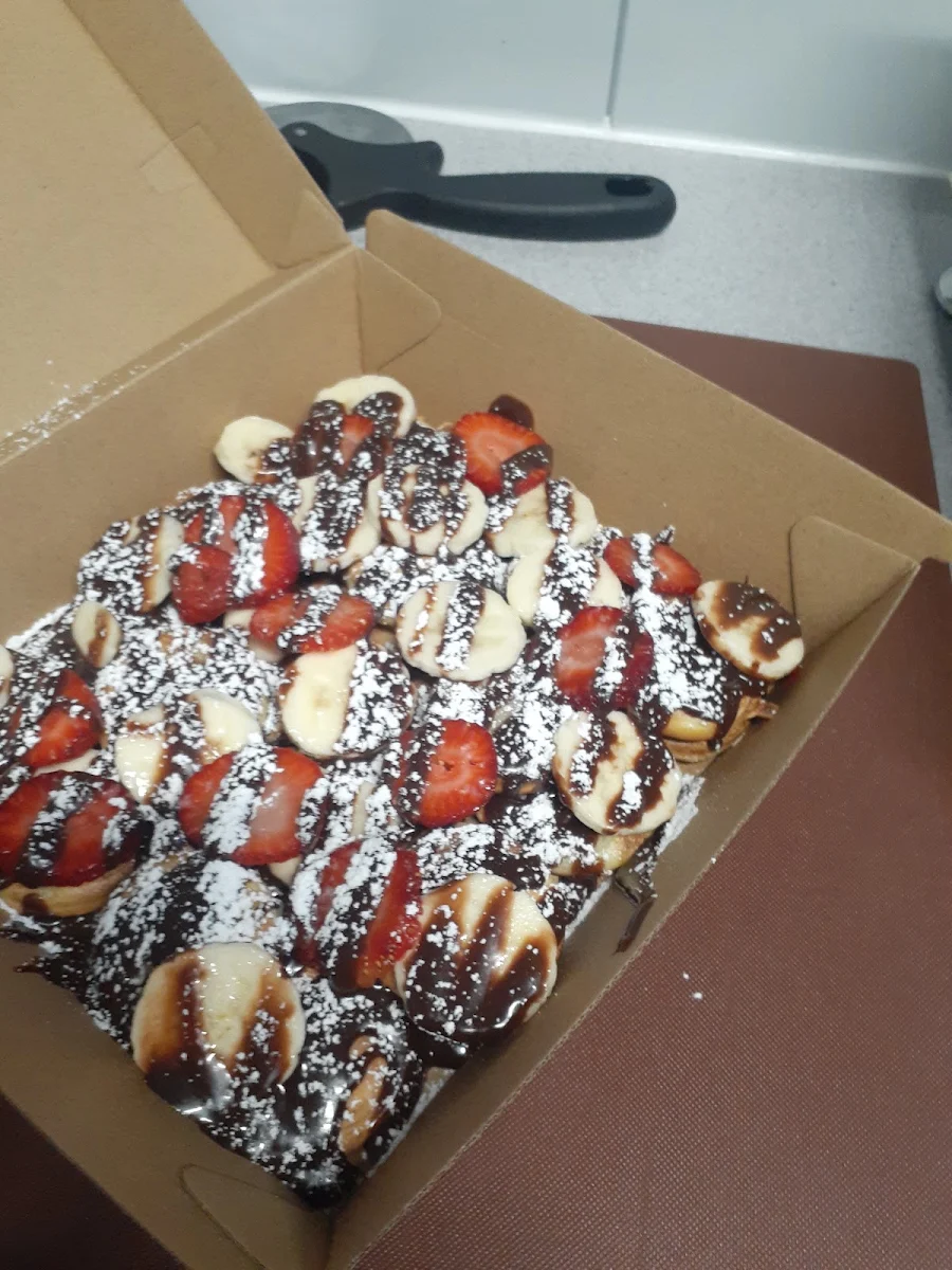 Highlights, Magic Bites Crepes Acai