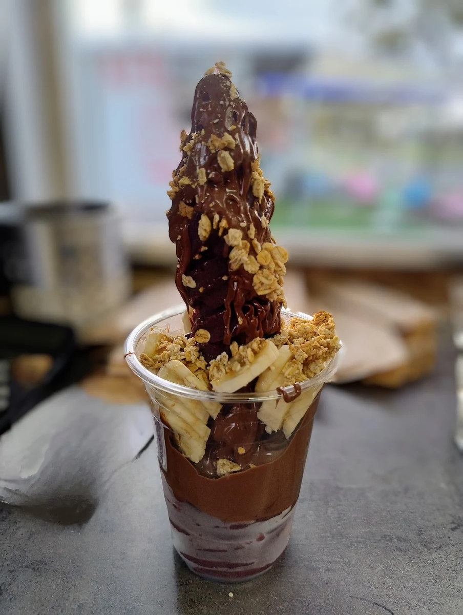 Highlights, Magic Bites Crepes Acai