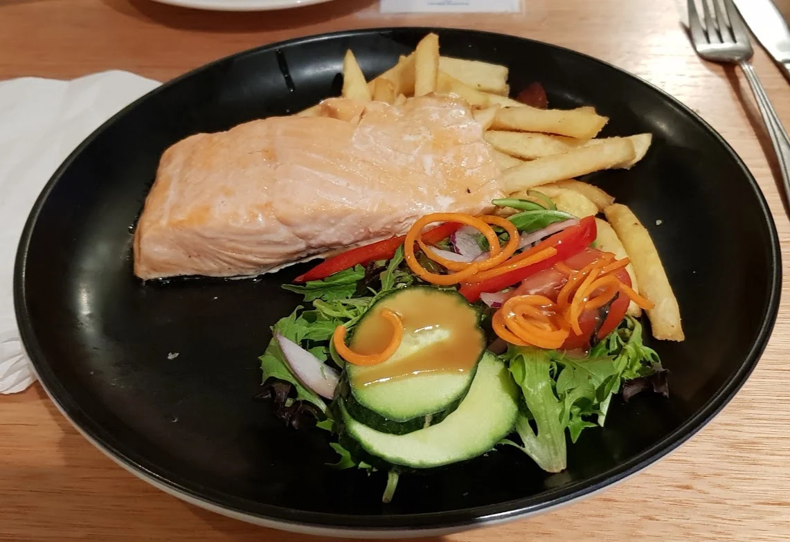 Salmon, Pacific Hotel