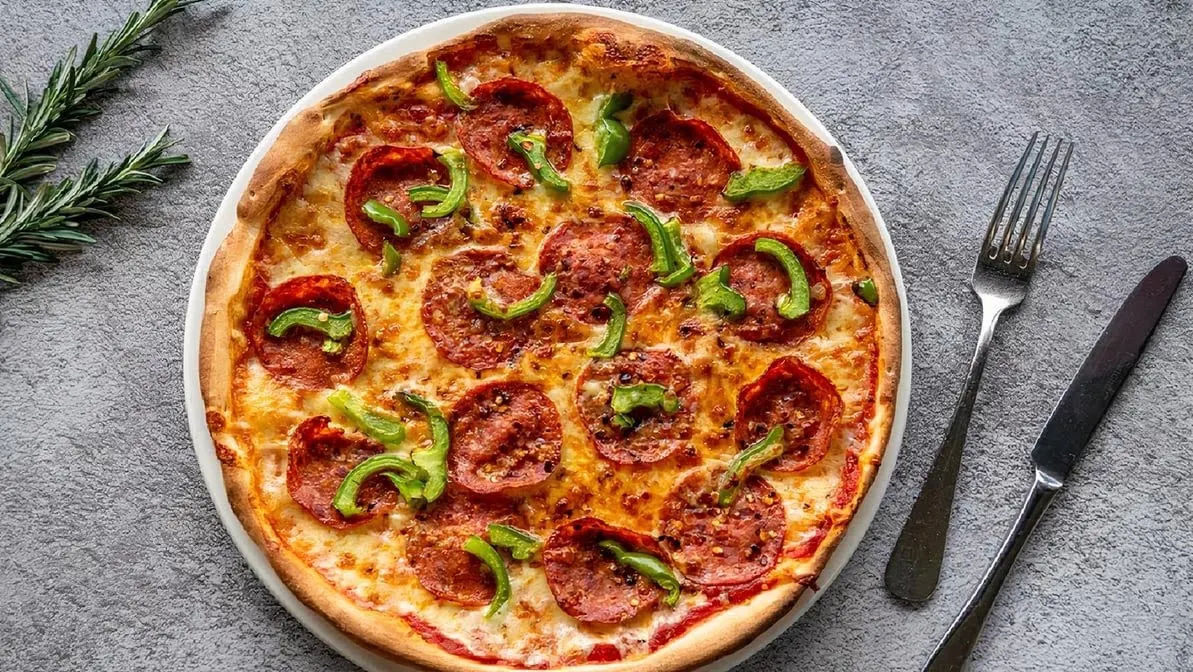 Highlights, Razz's Pizza and Pasta House