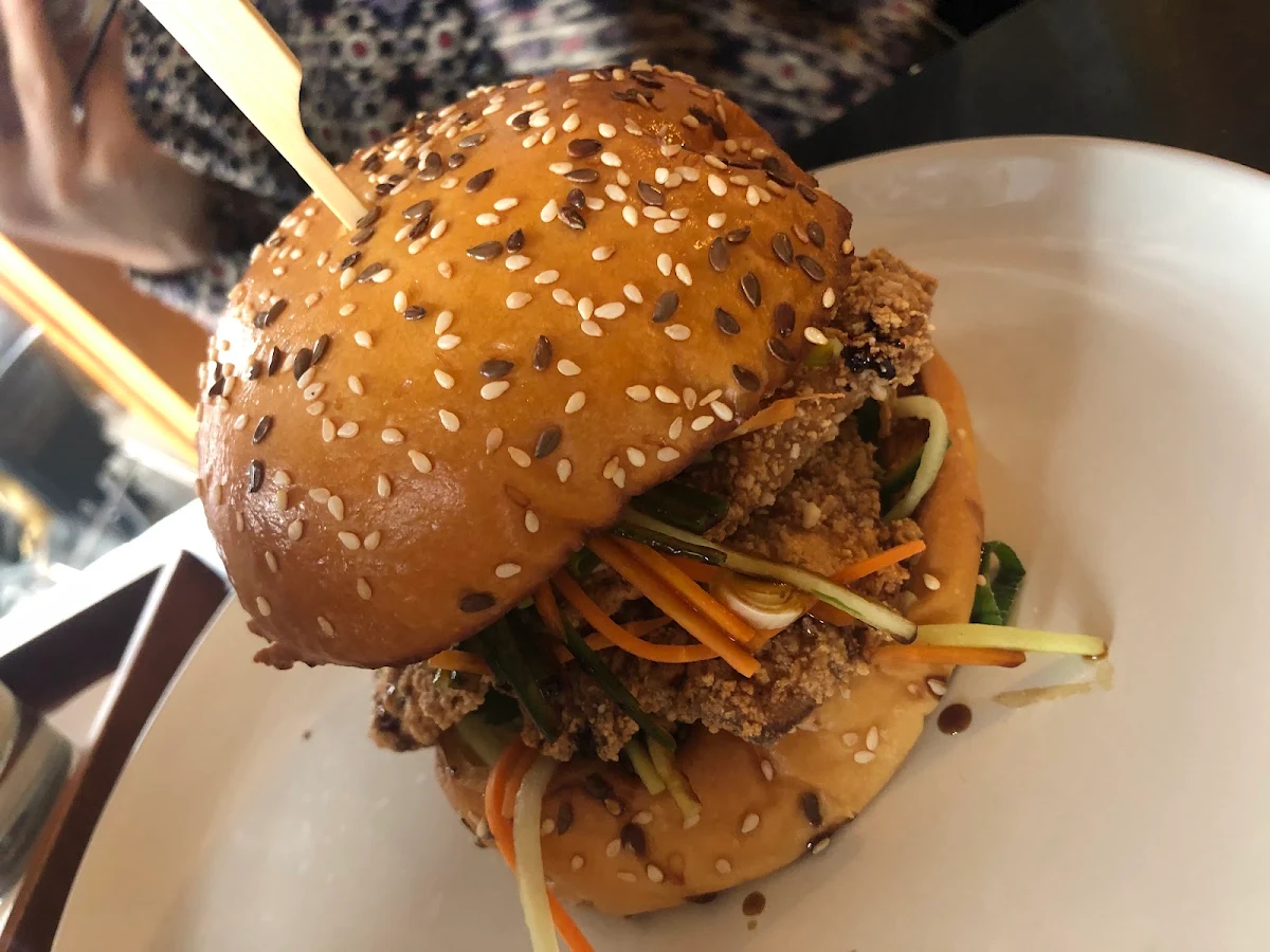 Taiwanese Fried Chicken Burger