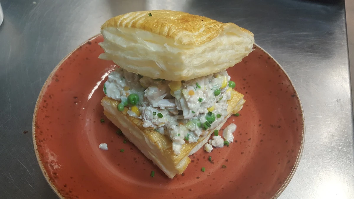 Chicken Pie, Maloney's Hotel