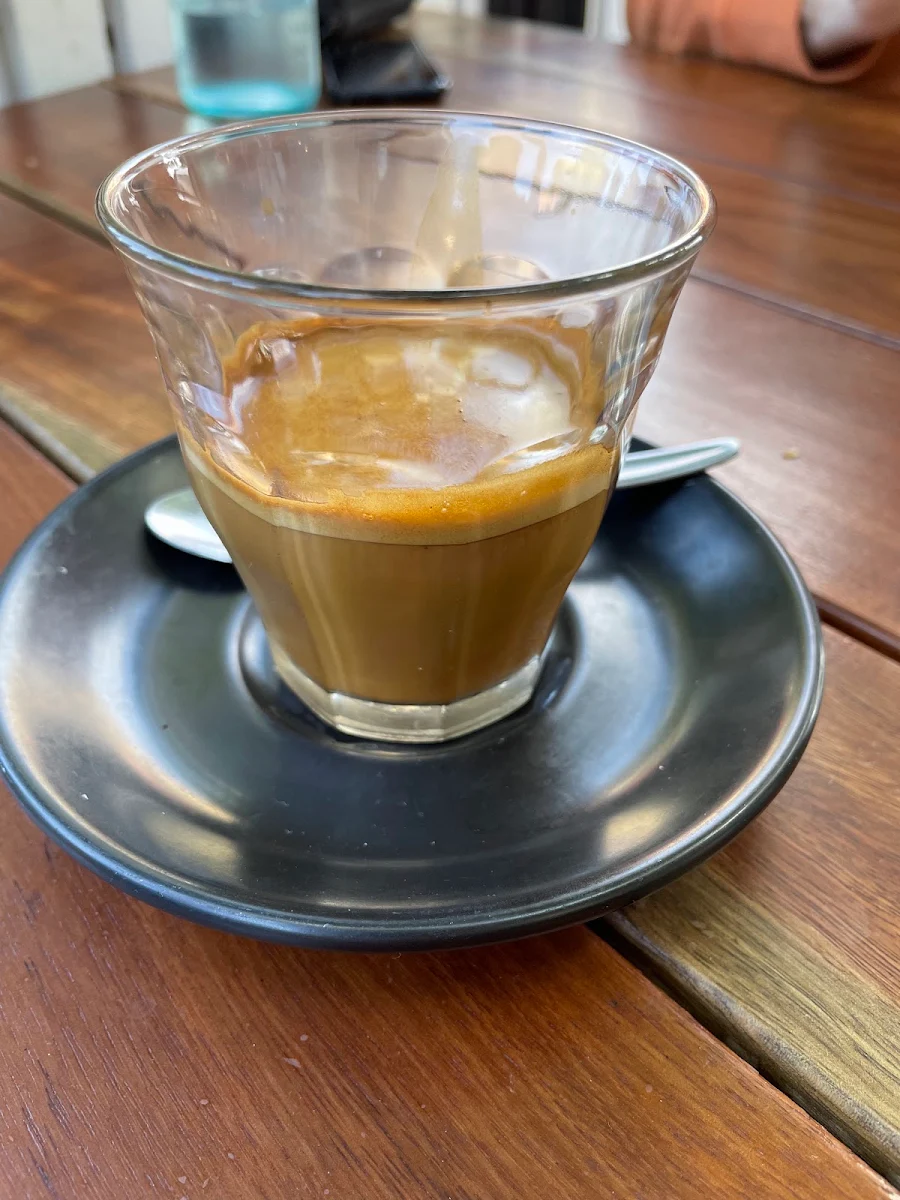 Magic, Mason Lane Café