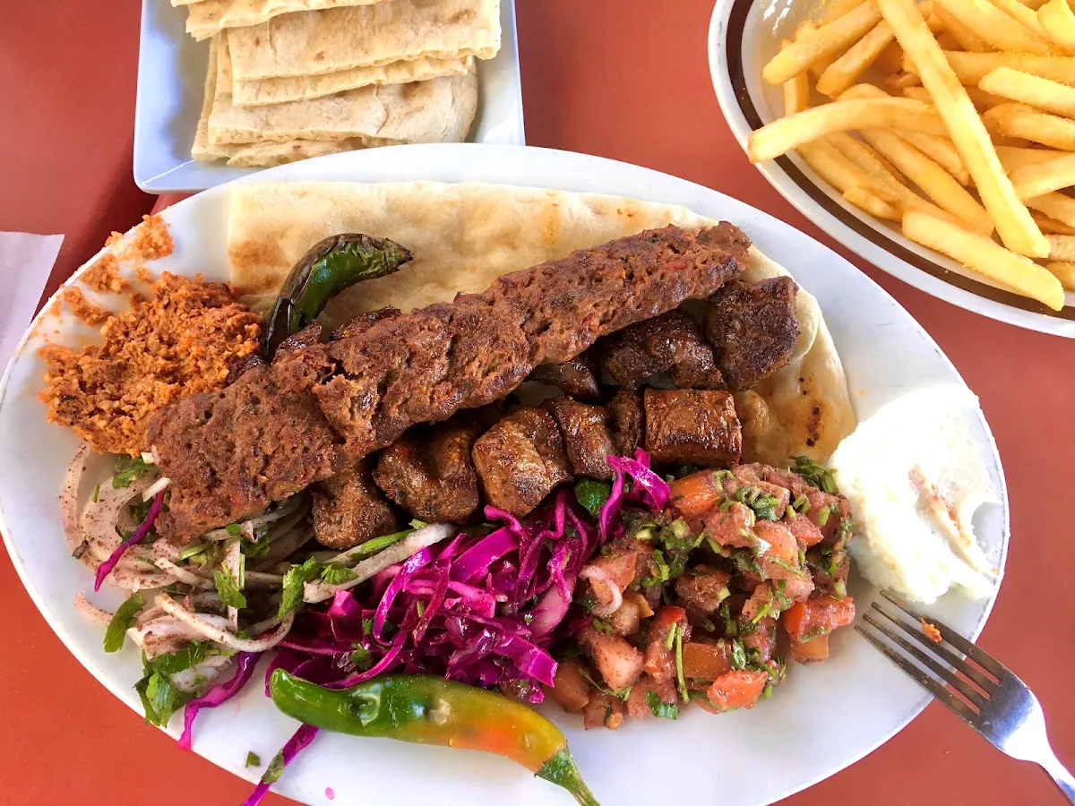 Mixed Kebab, Tommys Pizza & Kebabs pemulwuy market place