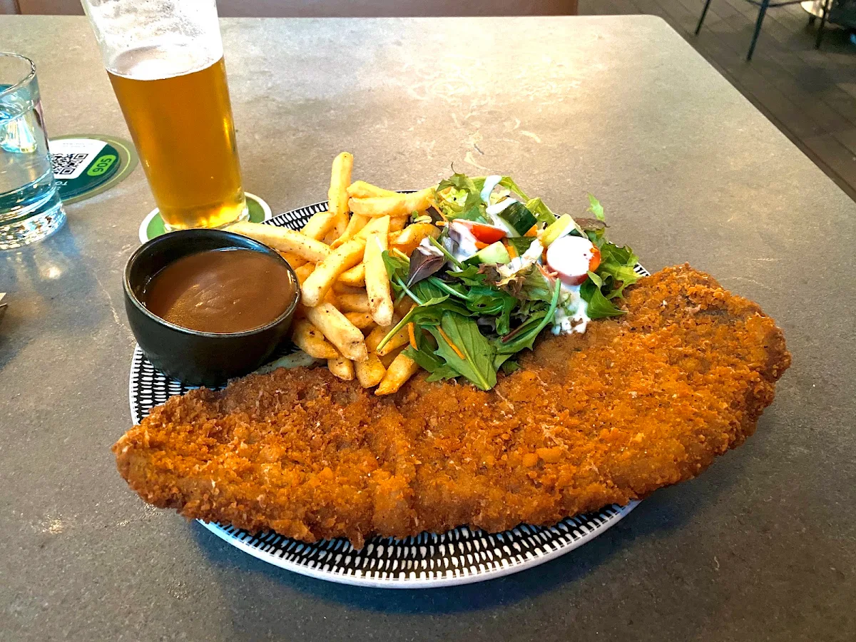 Beef Schnitzel, The Dining Room @ Marion Hotel