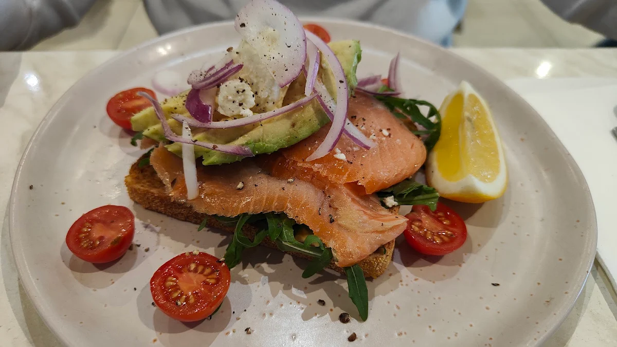 Salmon and Avocado, Sandbar Cafe Restaurant