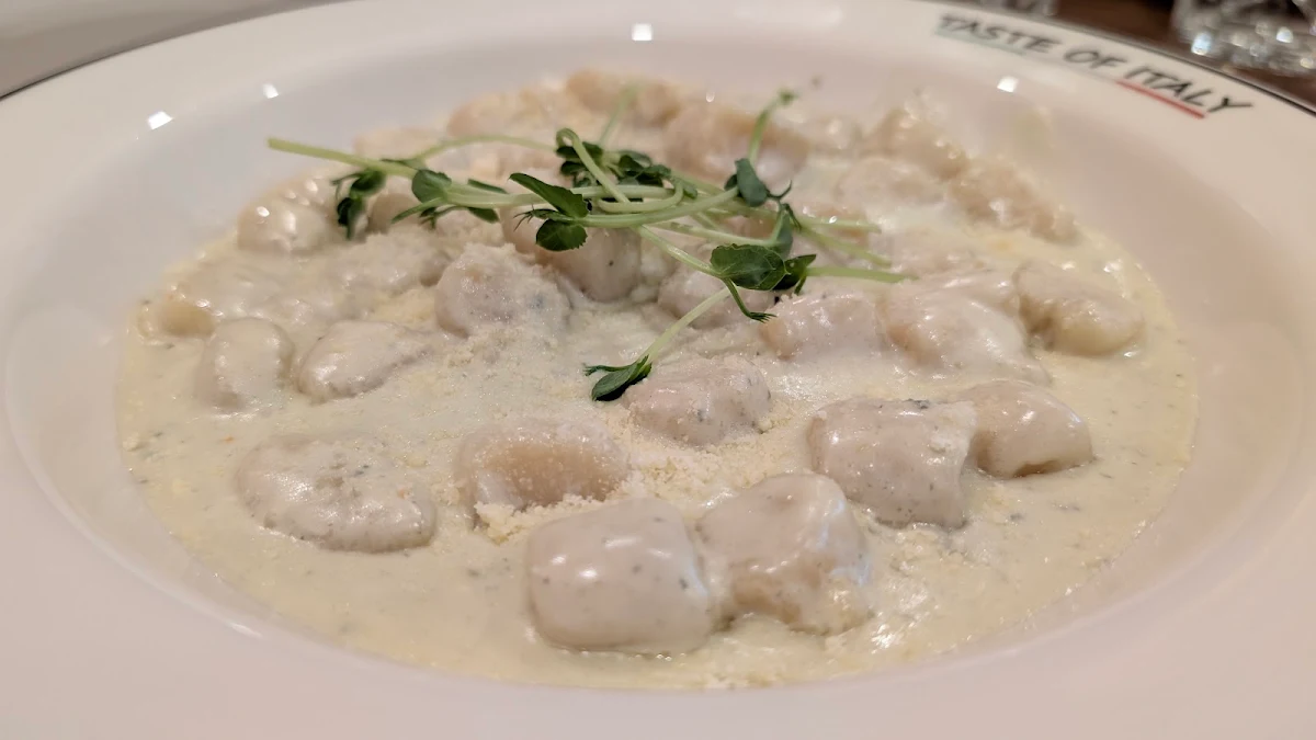 Gnocchi - Formaggio, Taste of Italy Whitford City