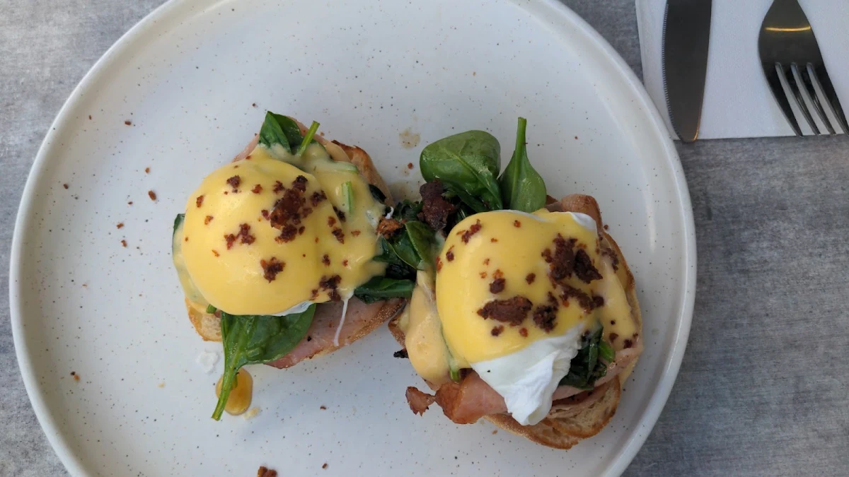 Eggs Benedict, Evolve Wahroonga