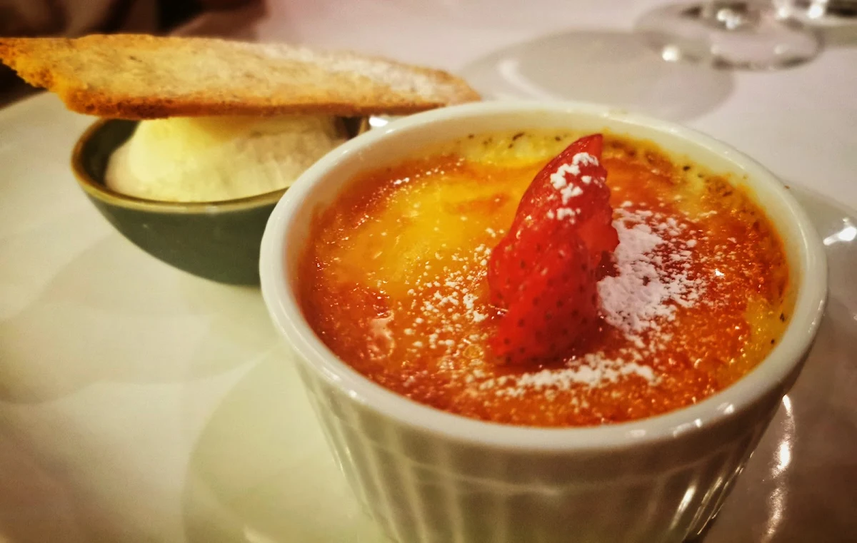Crème Brûlée, Saltimbocca Italian Restaurant