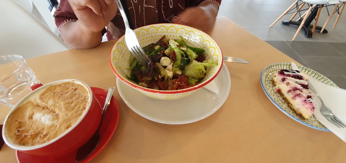Highlights, The Aviary Cafe