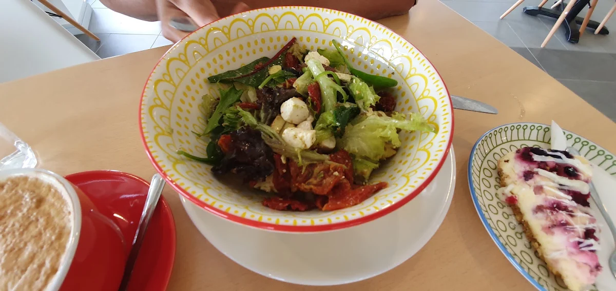 Highlights, The Aviary Cafe