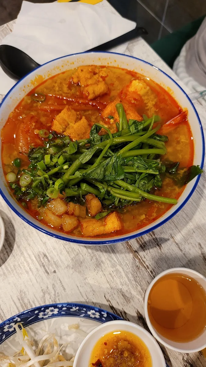 Bun Rieu, 3Q QUAY QUAN QUAN