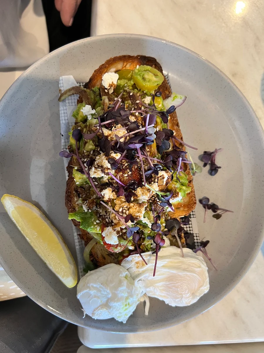 Smashed Avo and Poached Eggs