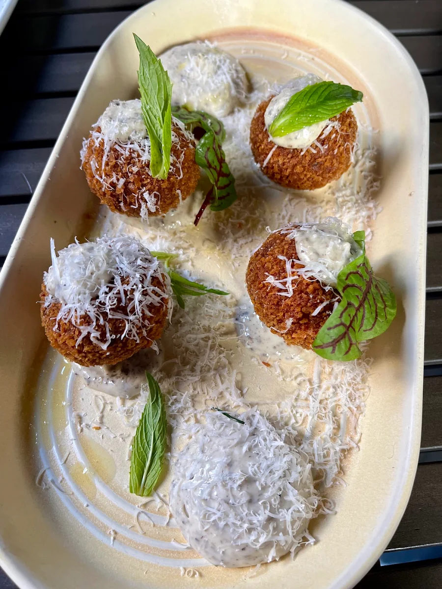 Arancini, Janus Bar