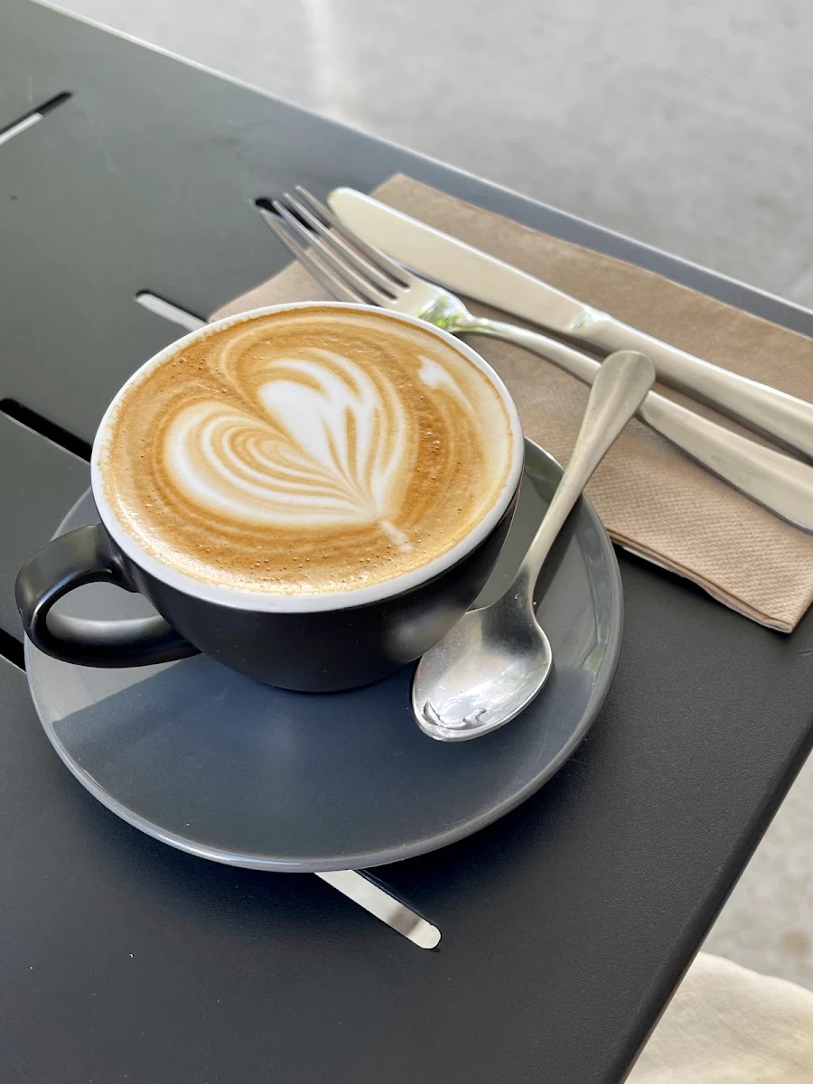 Flat White, The Mitchell Road Cafe