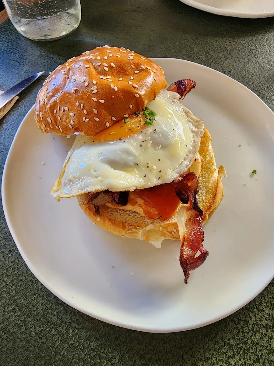 Single O BAE Roll, Single O Surry Hills