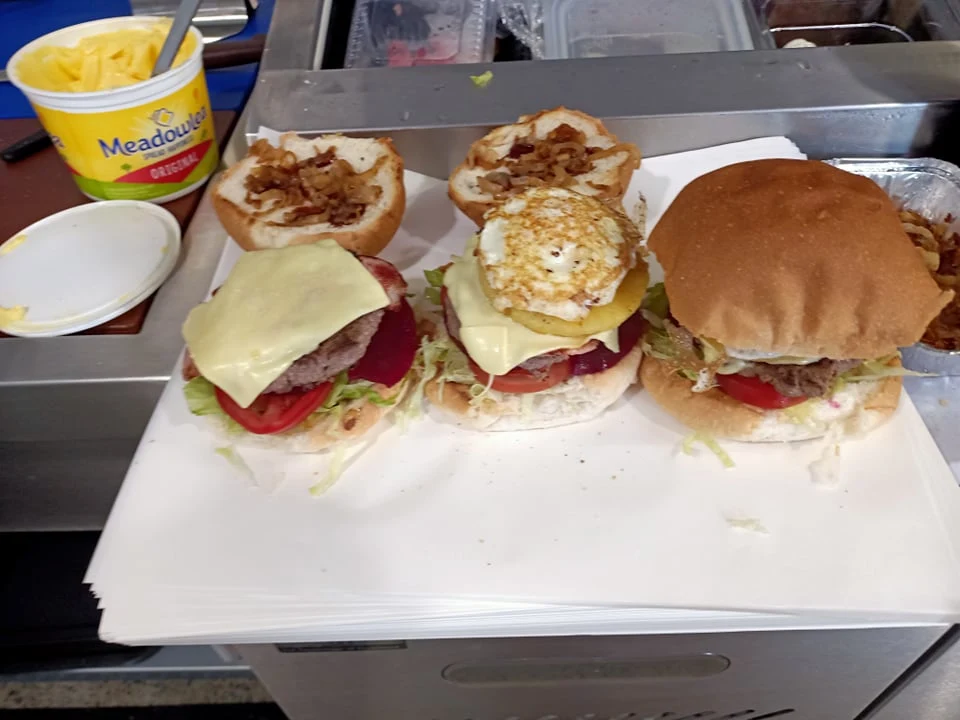 Highlights, MJ'S Cafe and Takeway