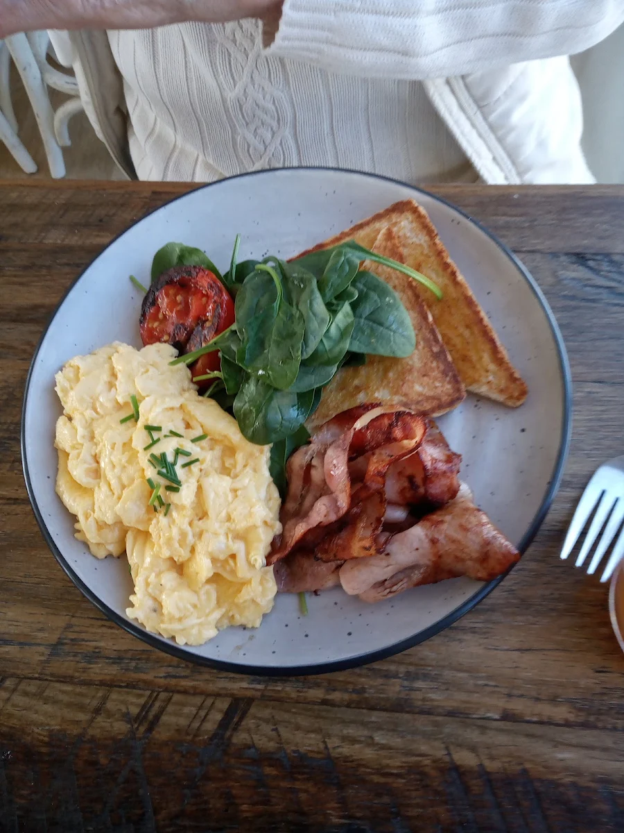 Scrambled Eggs, Sea Vista Cafe