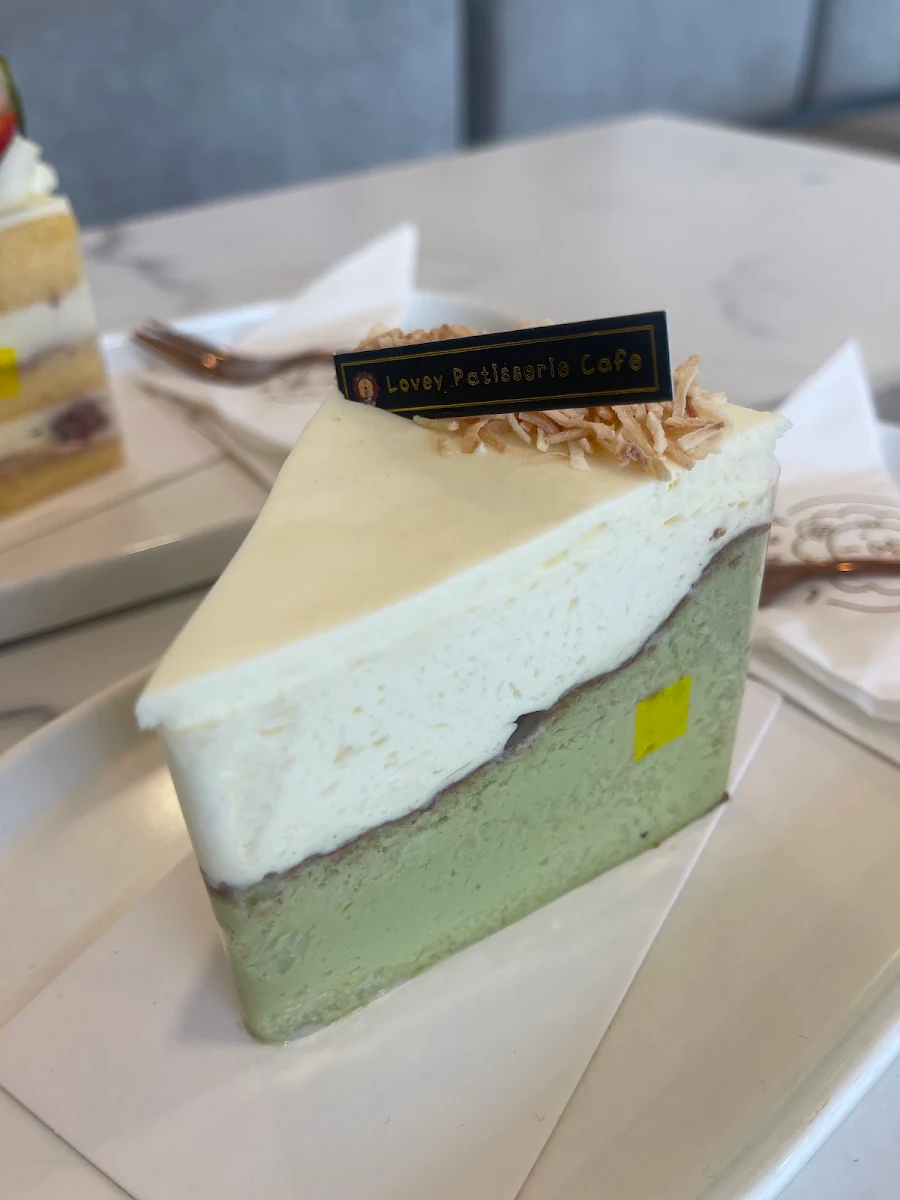 Highlights, Lovey Patisserie Cafe