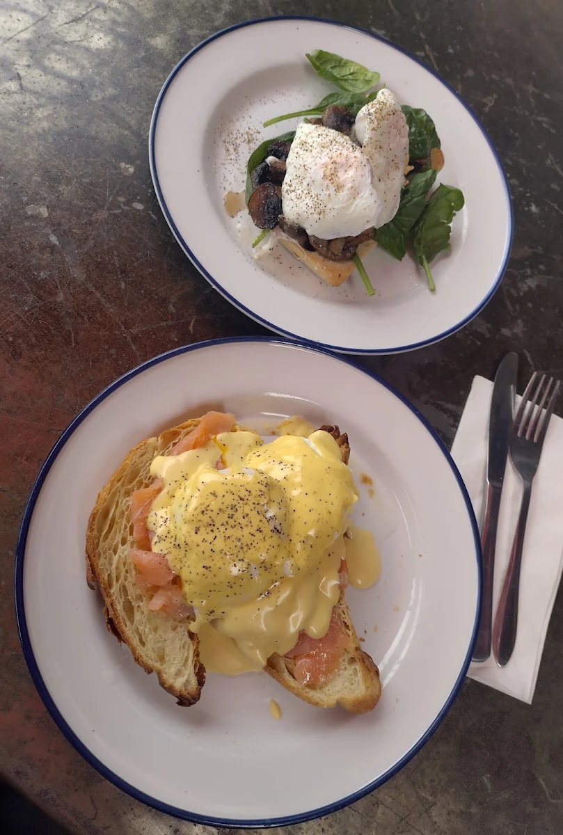 Eggs Benedict, Buzz Stop Espresso Bar
