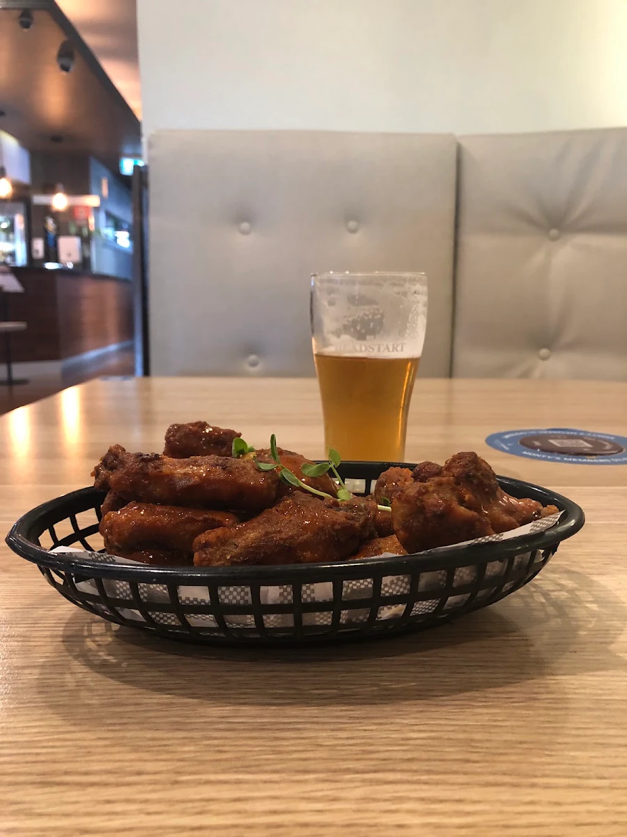 Buffalo Wings & Beer