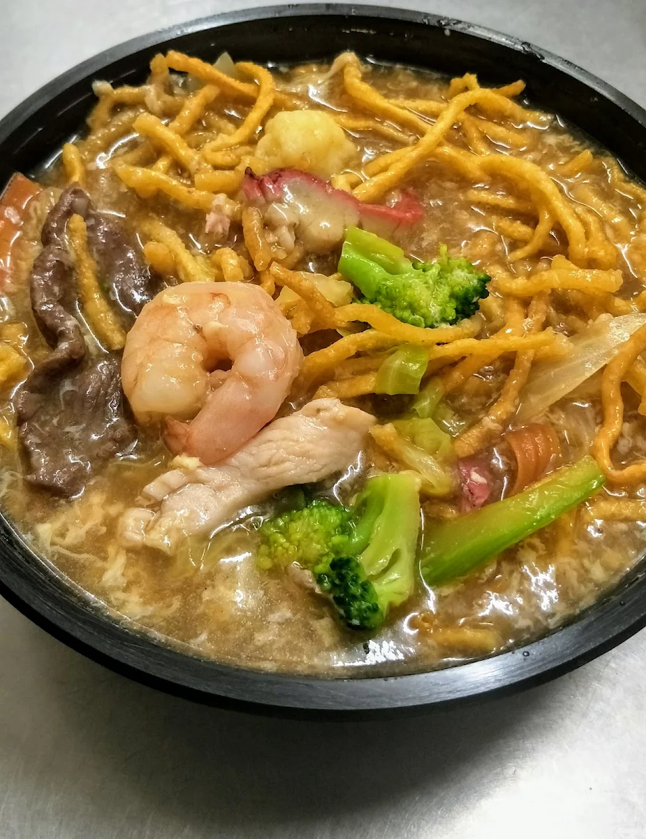Combo Chow Mein