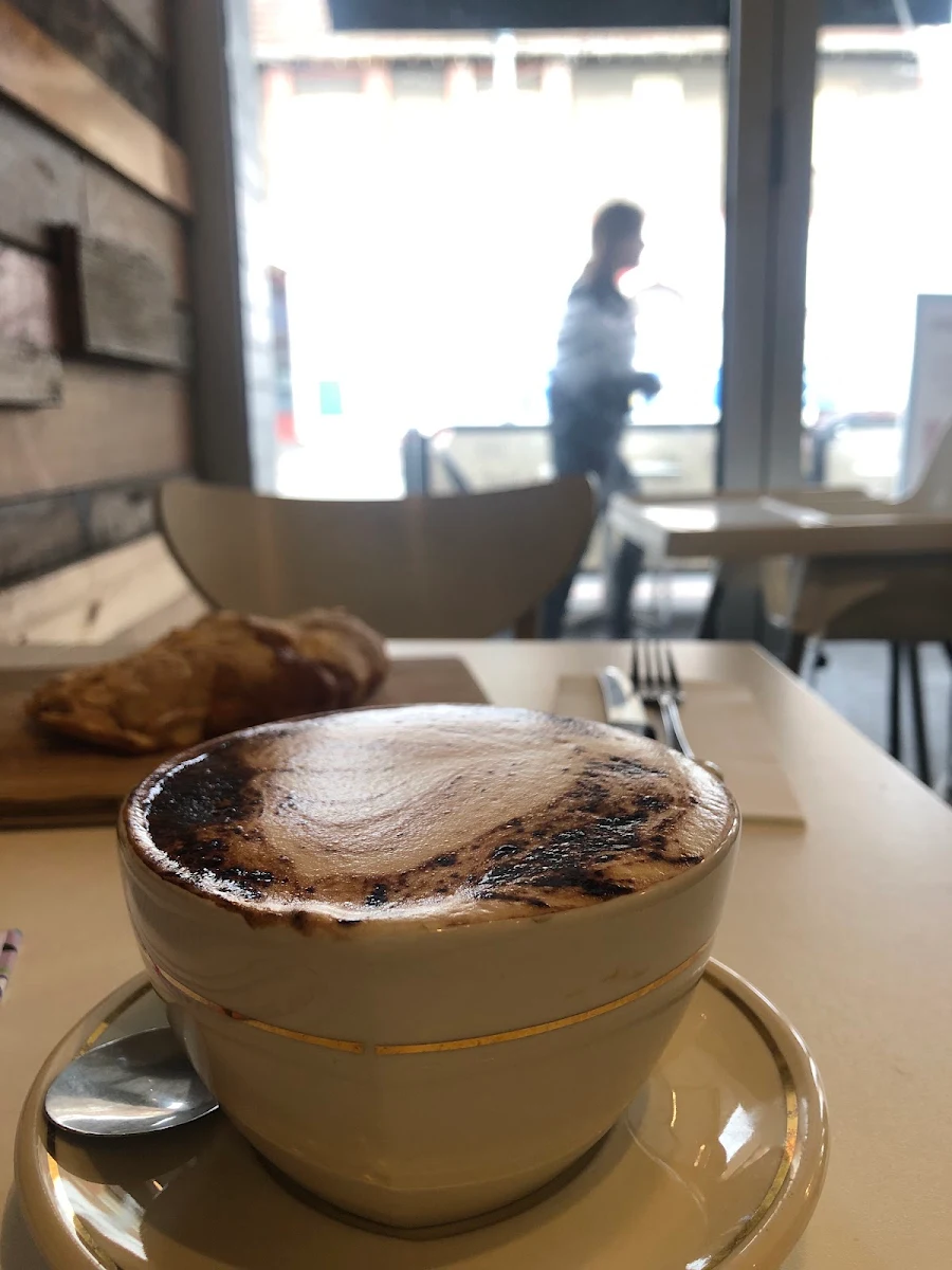 Highlights, No Stress Cafe