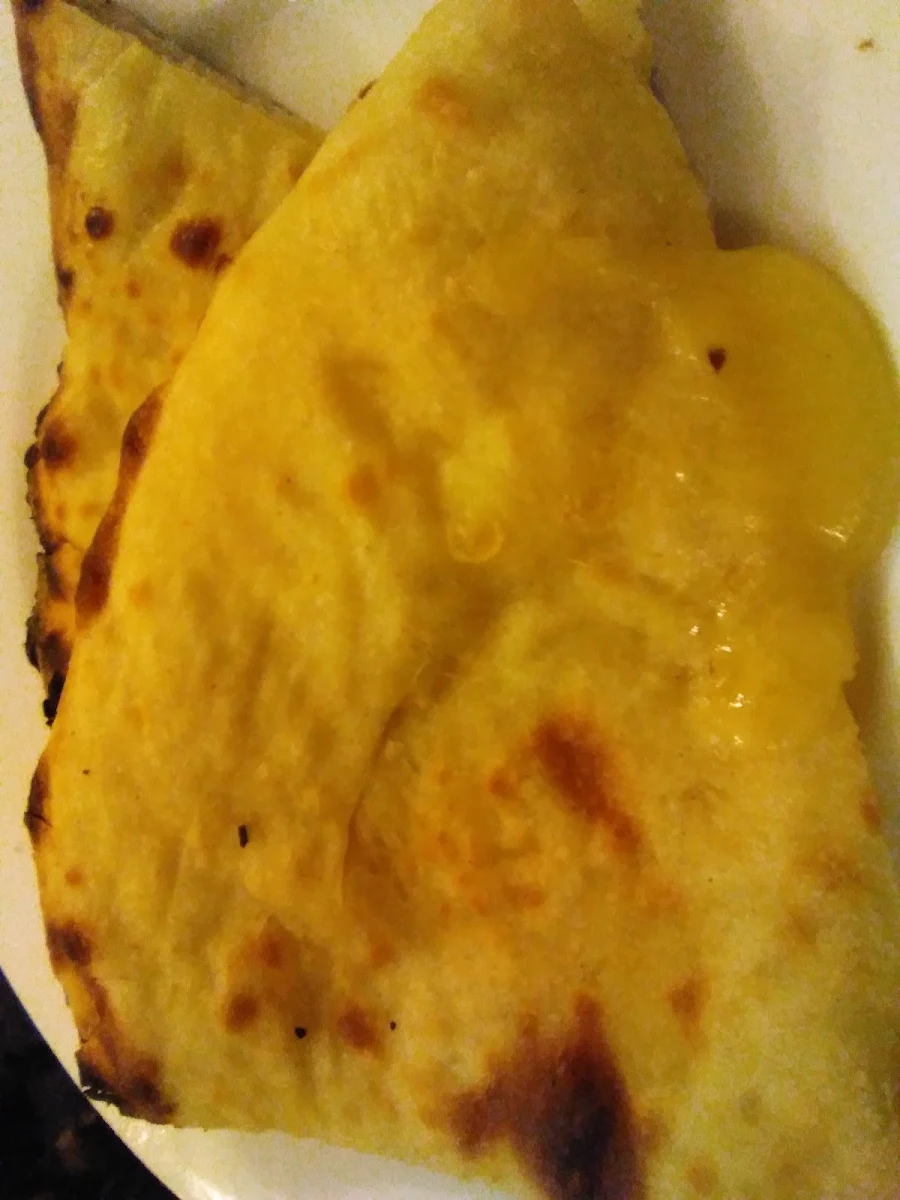 Cheesy Garlic Naan