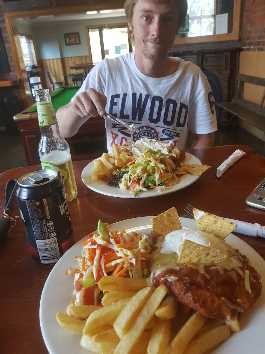 Highlights, White Horse Hotel