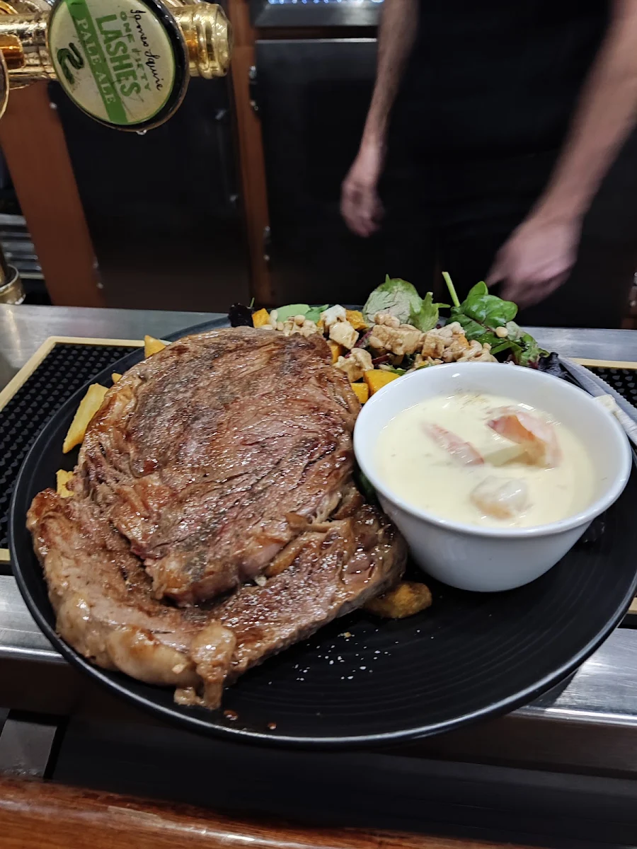 Porterhouse Steak Salad