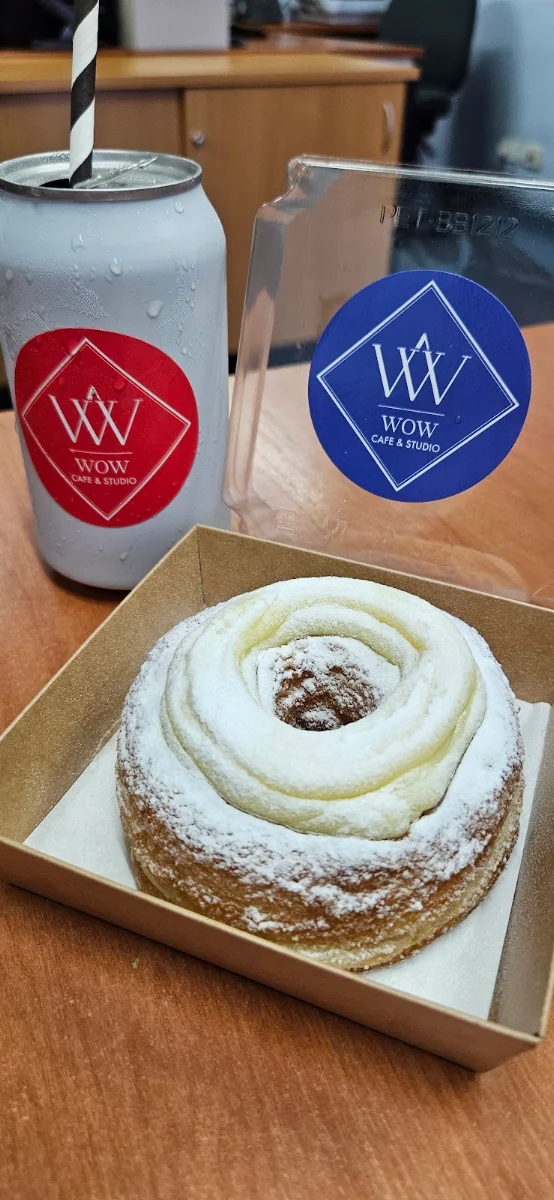 Highlights, WOW Cafe and Studio