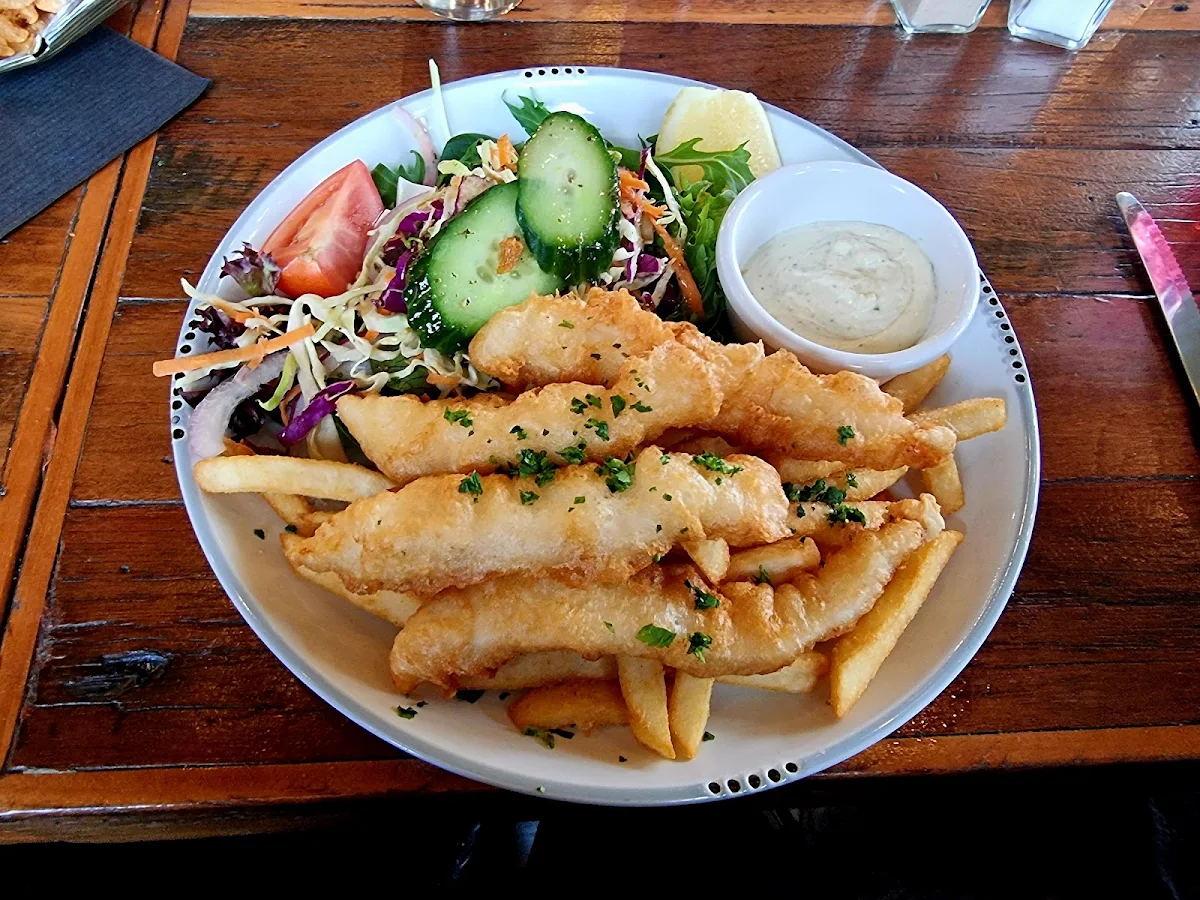 Fish & Chips, Figtree Hotel