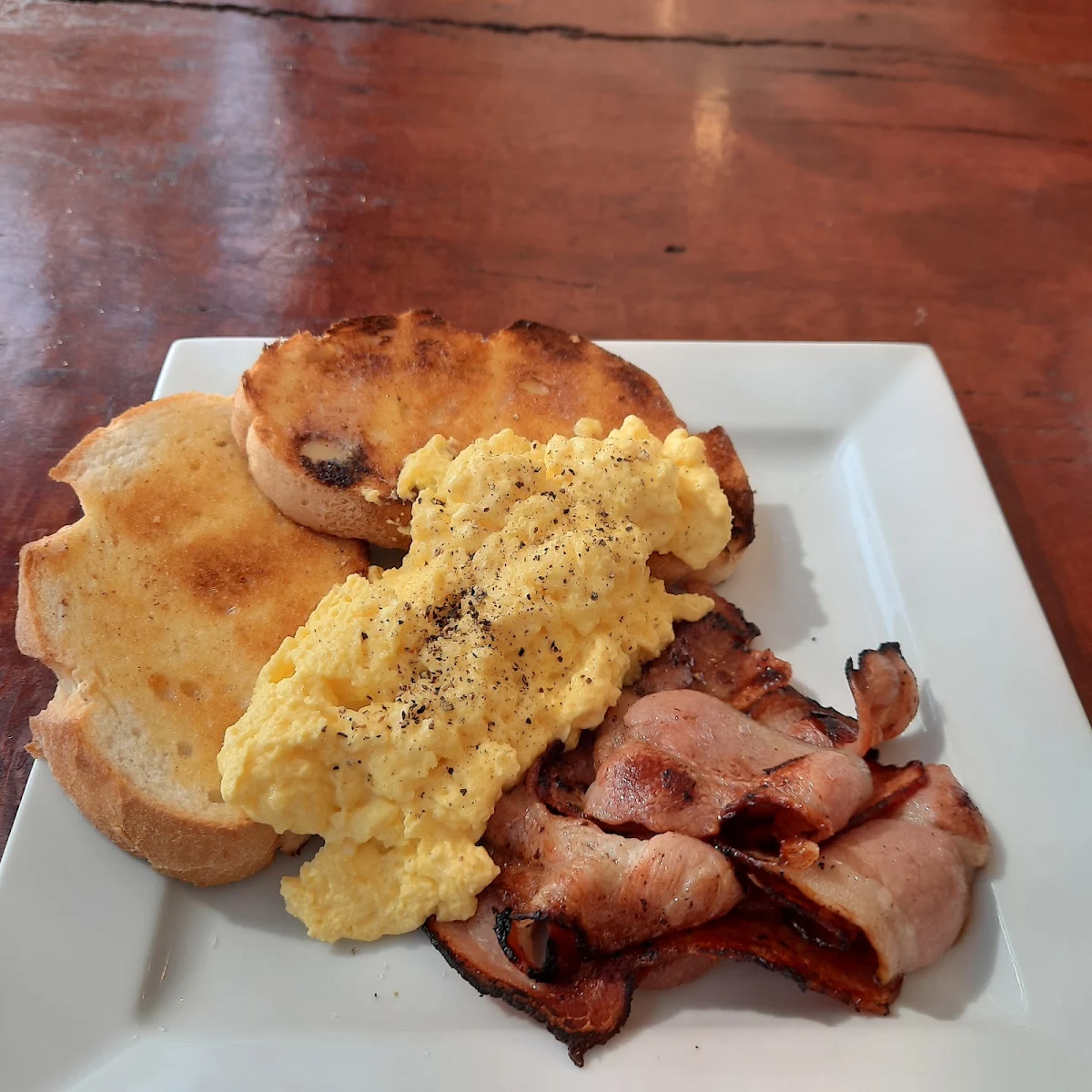 Scrambled Eggs and Bacon 12 Brilliant